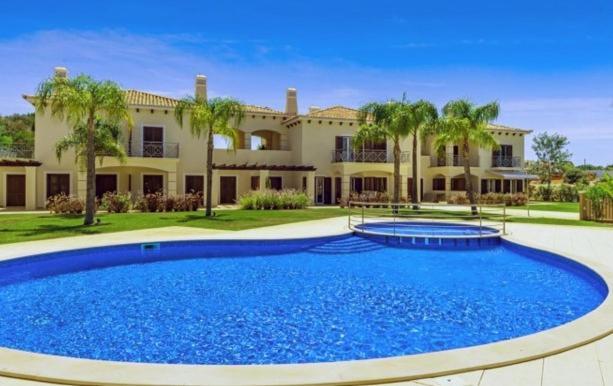 Villa Cascata, 3 Bedroom, Pool, Close To Olhos De Agua アルブフェイラ エクステリア 写真