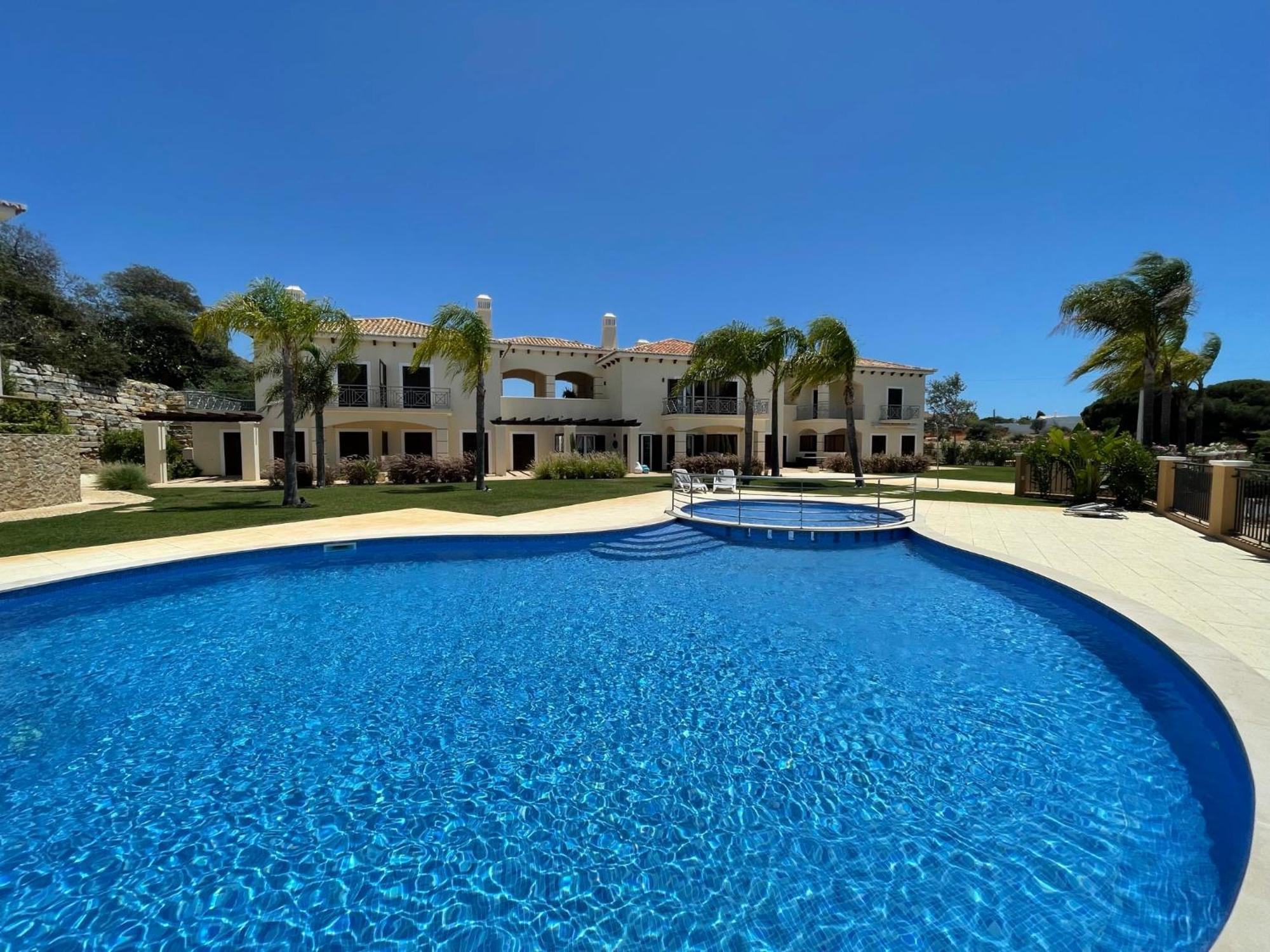 Villa Cascata, 3 Bedroom, Pool, Close To Olhos De Agua アルブフェイラ エクステリア 写真